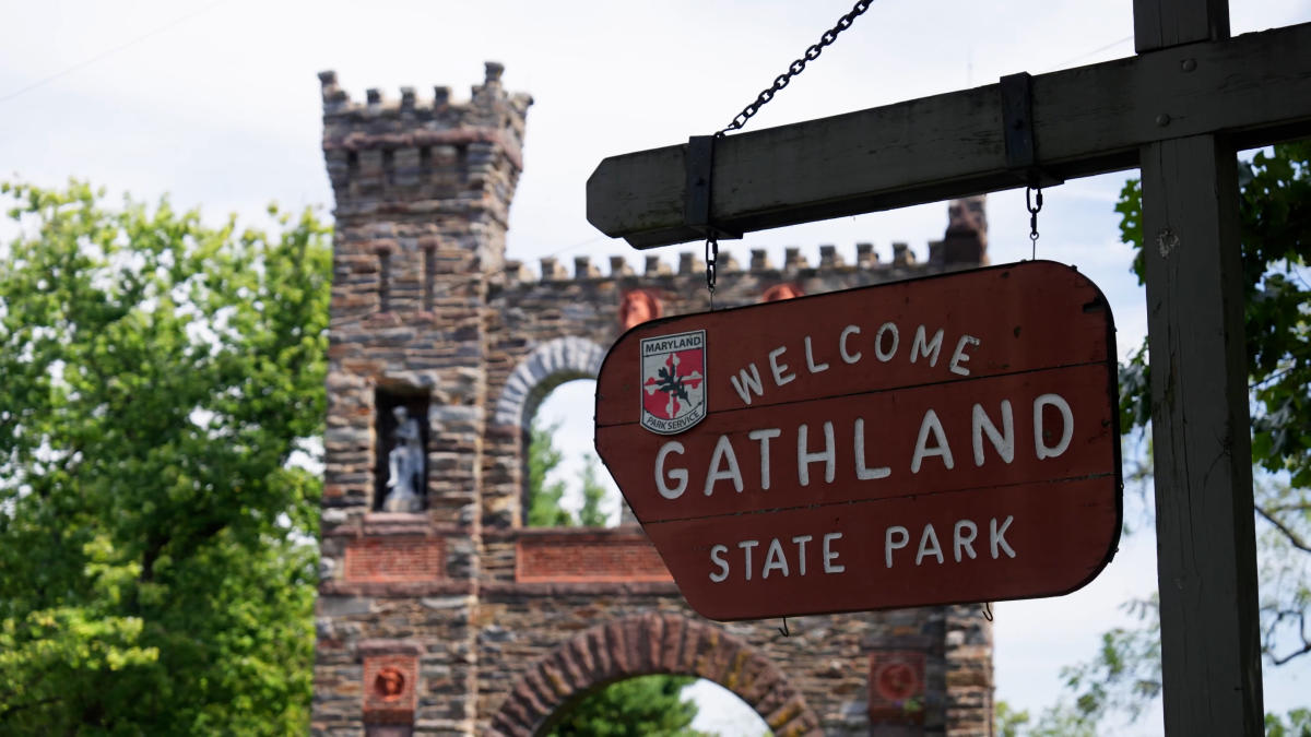 Gathland State Park sign and War Correspondents Memorial Arch