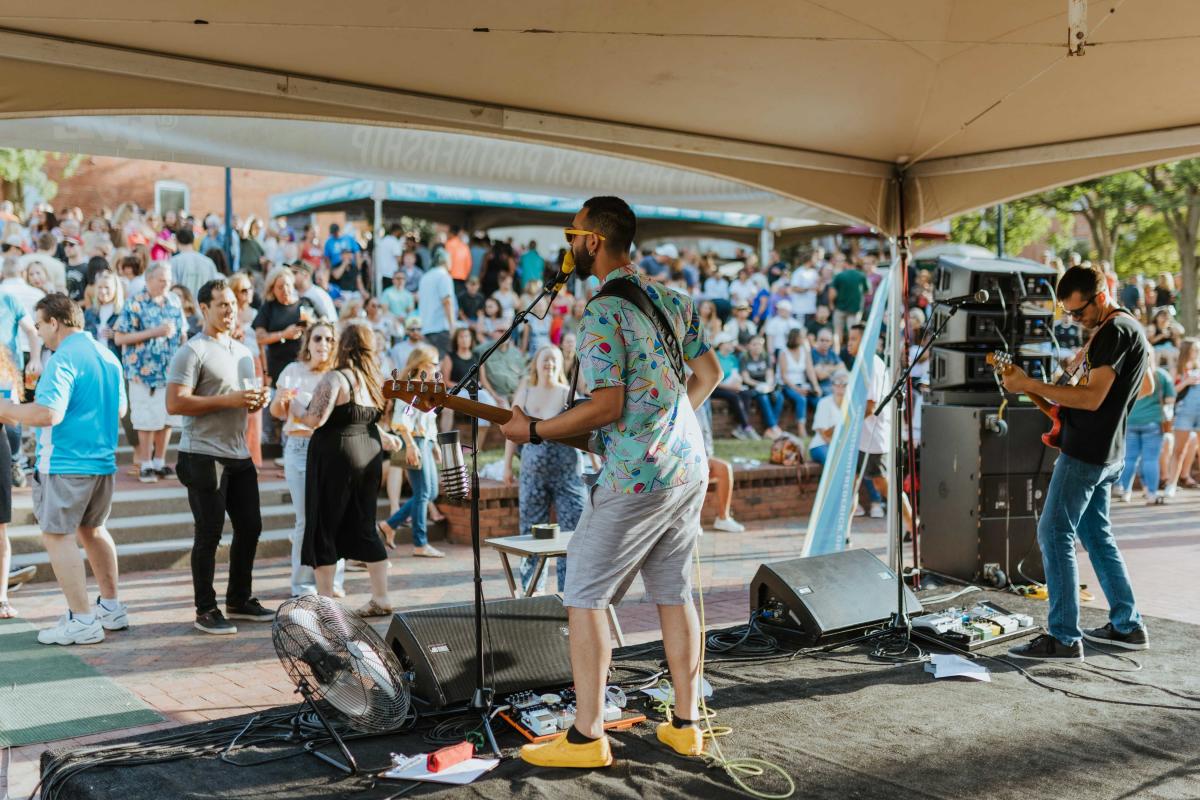Performers Alive at Five