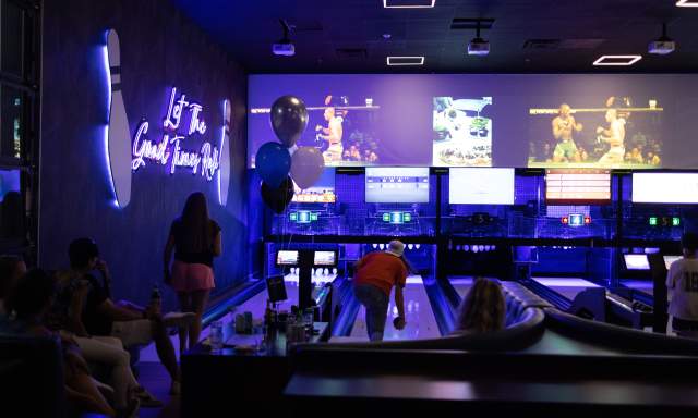 Crush It! Sports Lounge