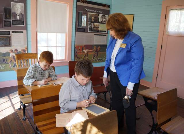 A Day in the Schoolhouse on the Grape Vine Prairie