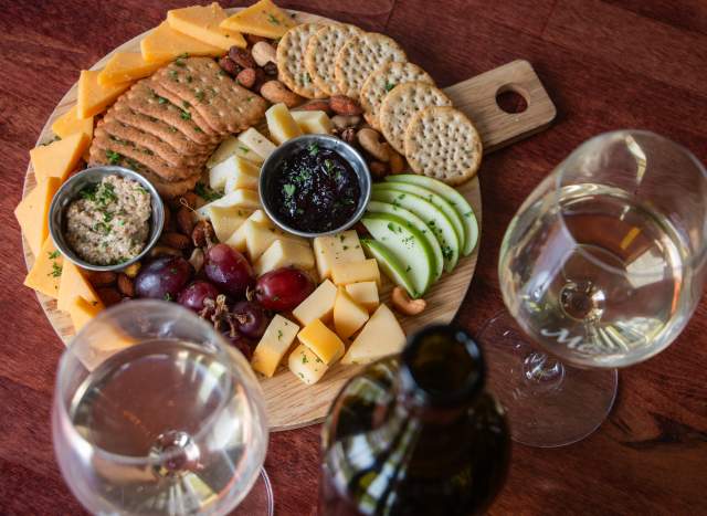 From Vine to Table: Italian Wine & Cheese Pairing