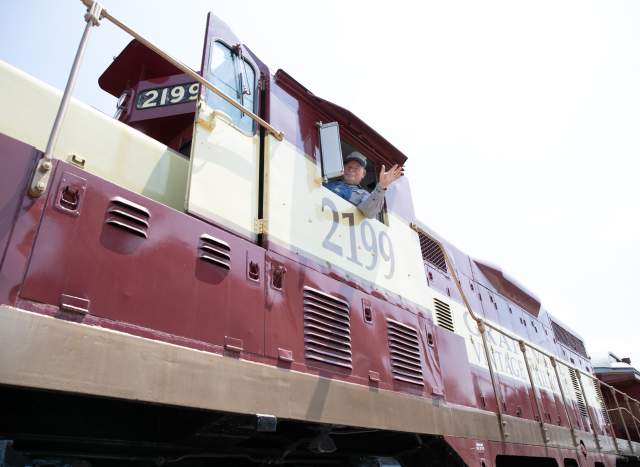 Valentine's Brunch Trains