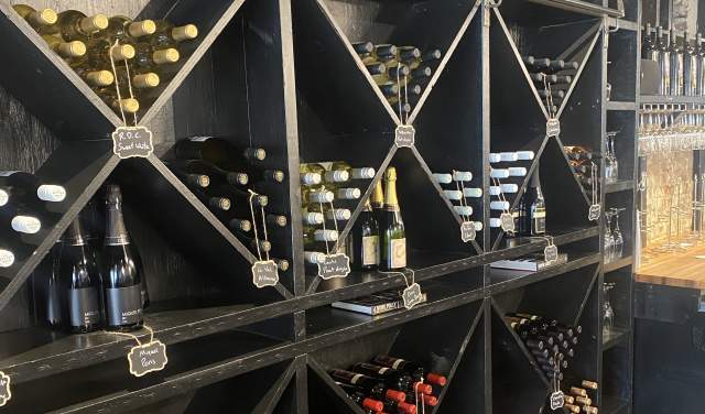 View of Red Dirt Cellars winery tasting room in Grapevine, Texas