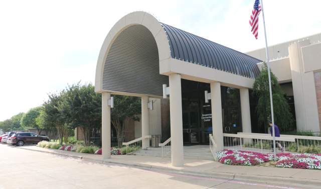 Exterior view of the Grapevine Convention Center