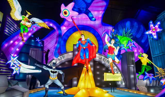 Image of Universe of Light DC exhibit at Gaylord Texan Resort in Grapevine, Texas