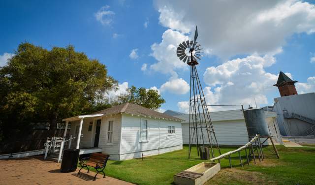 Settlement to City Museum in Grapevine, Texas
