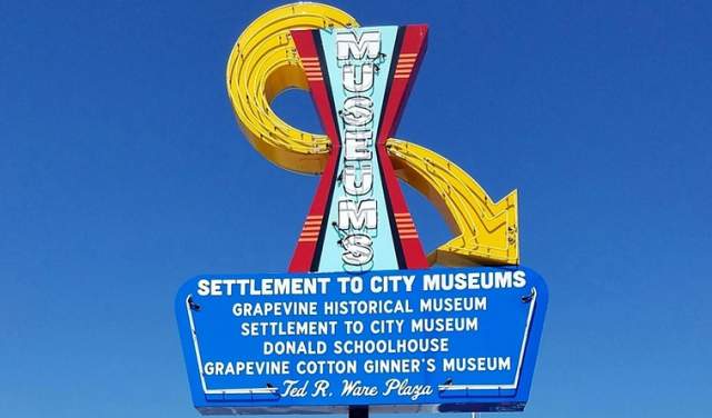Sign for Settlement to City Museums in Grapevine, Texas