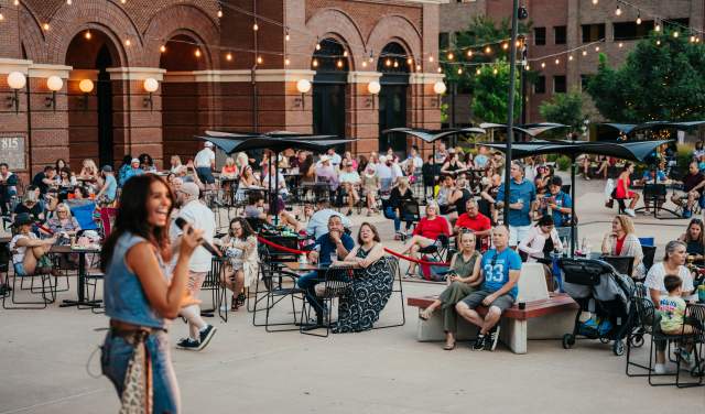 Grapevine Main LIVE!