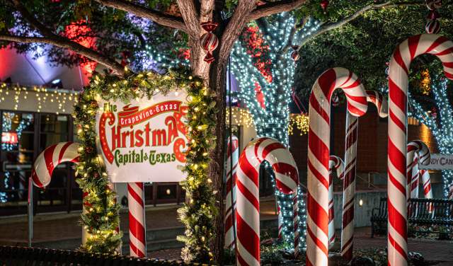 Christmas Capital of Texas Candy Cane Lane Weem's Alley