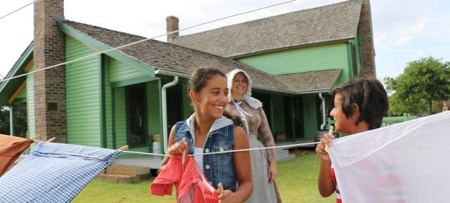 Nash Farm - Hanging Clothes