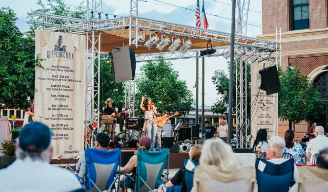 Grapevine Main LIVE!