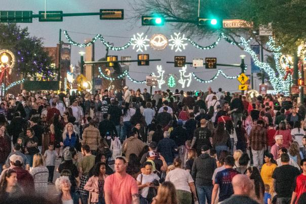 A look at Grapevine, Texas' Historic Main Street during Christmas Capital of Texas