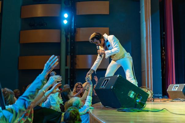 Kraig Parker Elvis Tribute at Palace Theatre in Grapevine, Texas