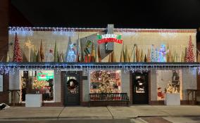 OIG in Grapevine decorated during Christmas Capital of Texas