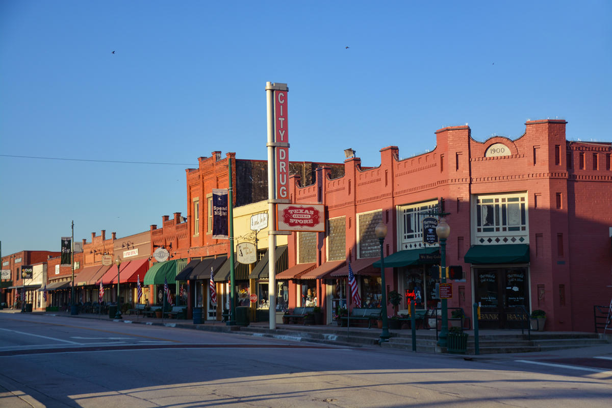 Living in Grapevine, Texas: The Perfect Blend of Charm, Convenience, and Growth