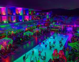 Neon Night: Haunted Splash