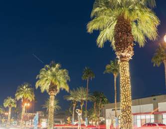 El Paseo Shopping District