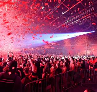 Simple Minds: Alive and Kicking Tour 2025
