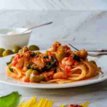 a bowl of pasta