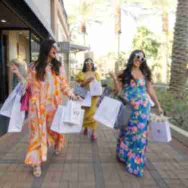 el paseo shopping district