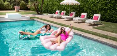 GPS23_Pools_Pink_Door_House_028_CC