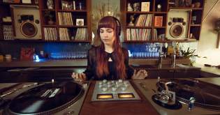 Episode 6 - Art in Bloom