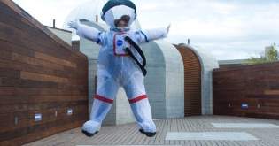 Stargaze at the Rancho Mirage Observatory | Chill Chaser