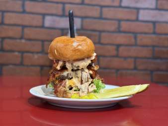 Tony's Burgers_Hulk Burger