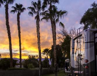 emerald-desert-rv-resort06__hero.jpg