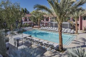 Sands Hotel & Spa_Pool