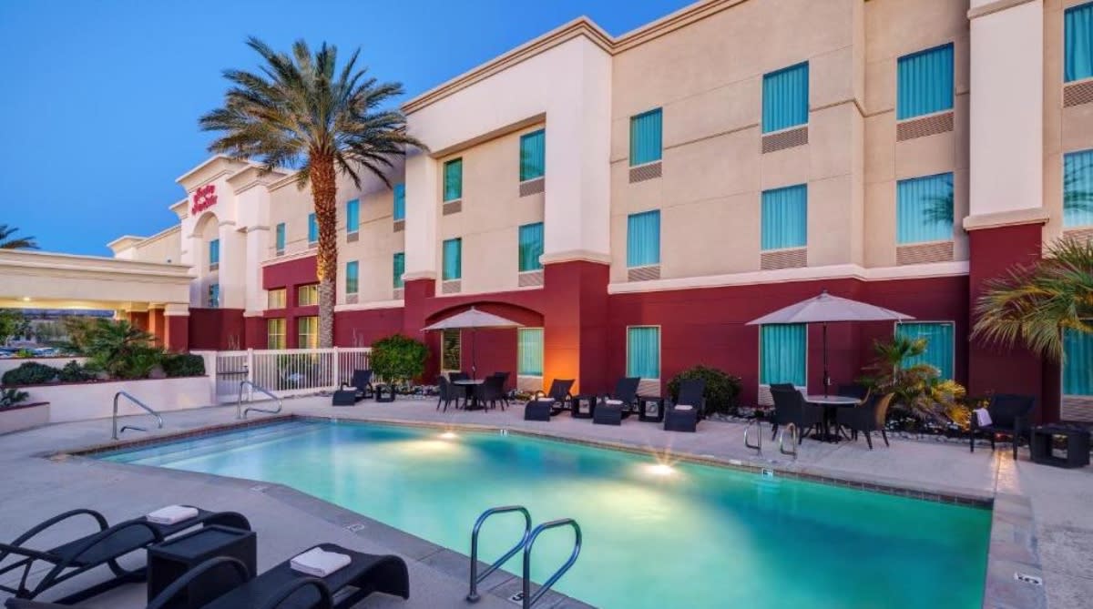 Front Entrance Of The Hampton Inn & Suites In Greater Palm Springs
