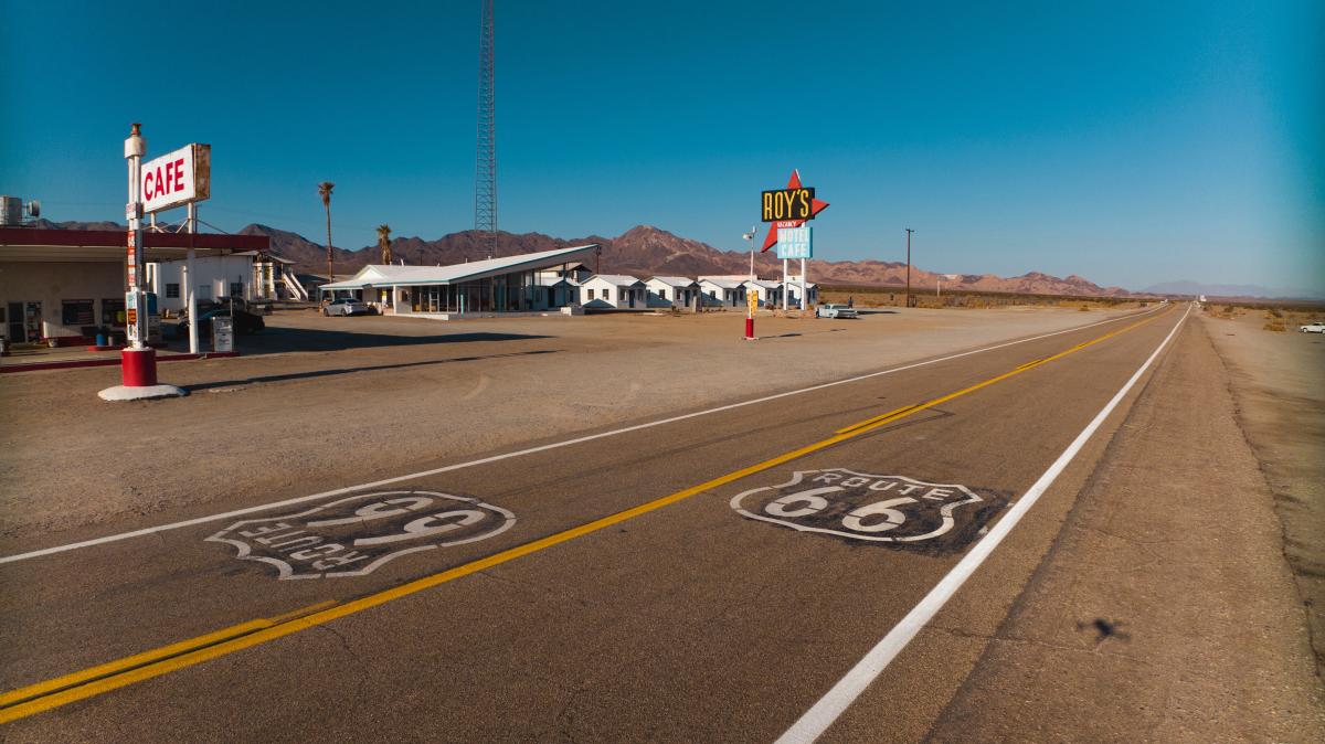 Roy's Motel_Route 66_Shutterstock