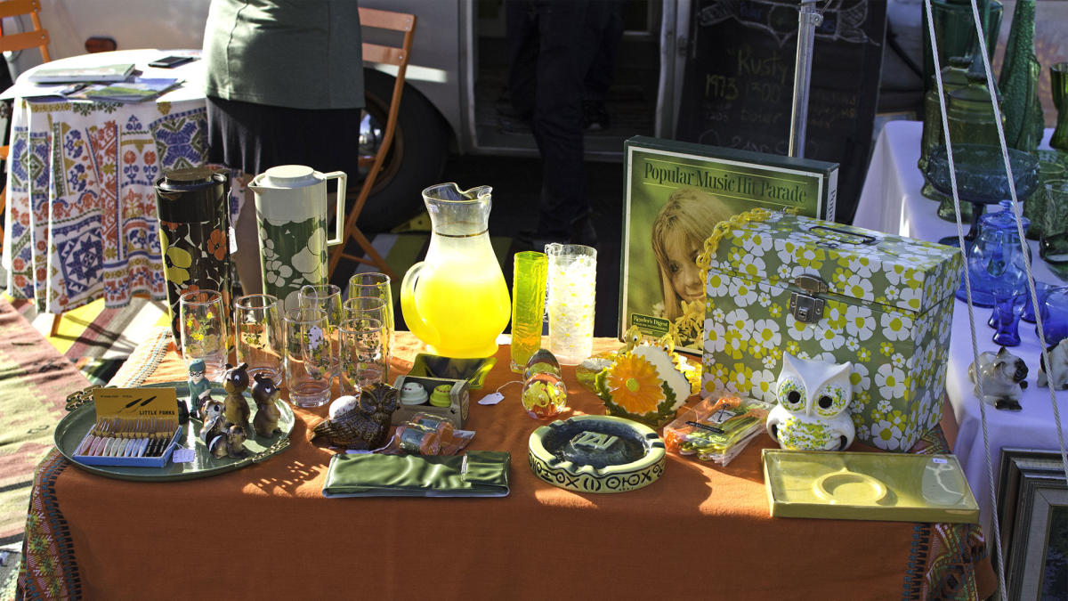 palm springs vintage market vendor