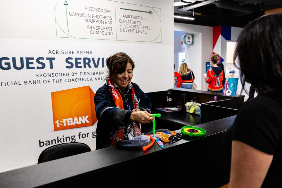 Acrisure Arena_Guest Services