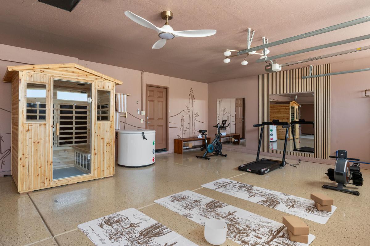 STVR_Desert Serenity_Airbnb