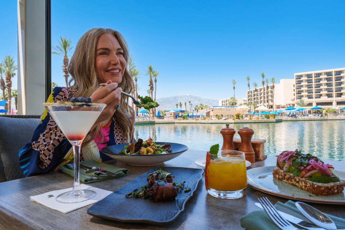 Outdoor dining at Rockwood Grill at JW Marriott Desert Springs Resort & Spa in Palm Desert, CA.