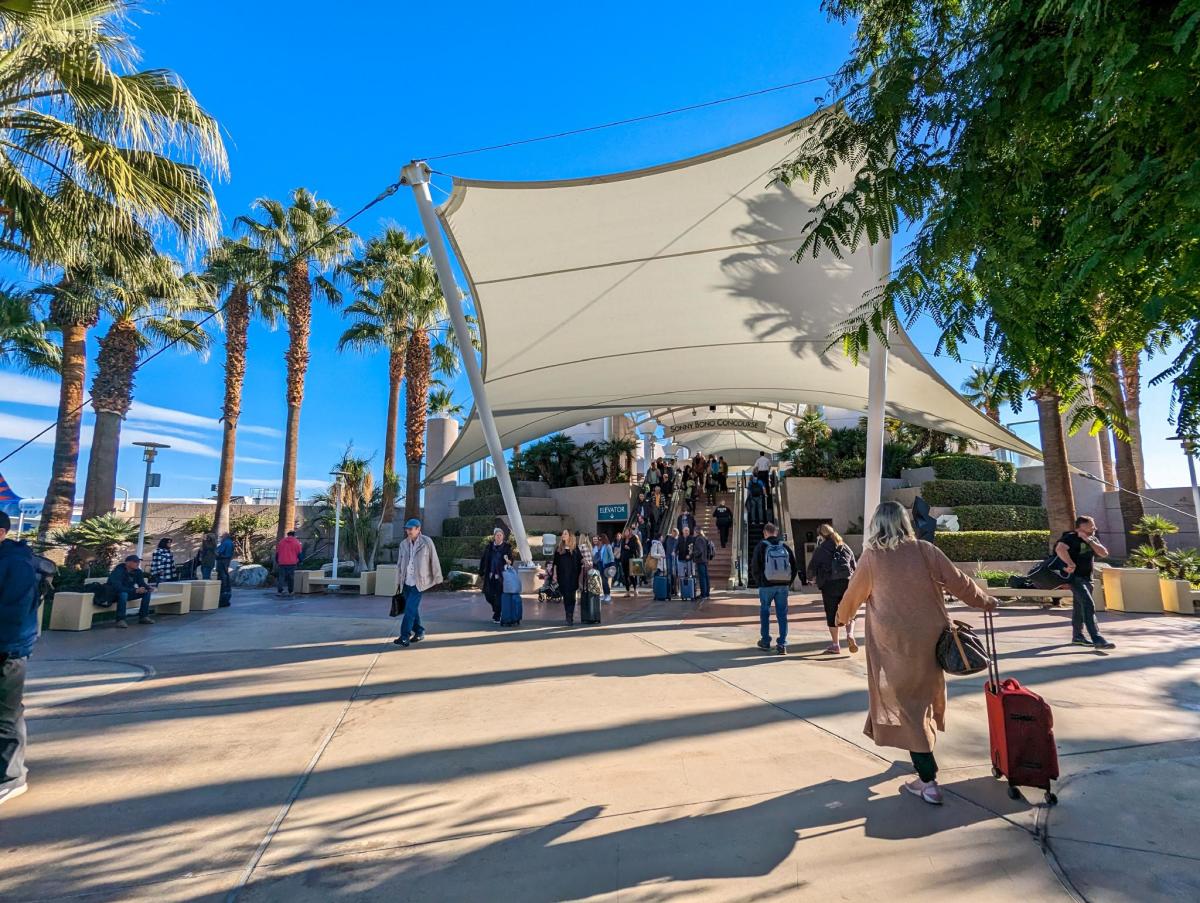 Palm Springs International Airport (PSP)