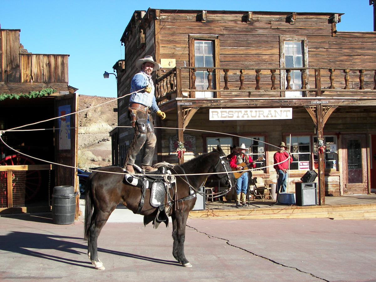 6 ‘Uniquely California Desert’ Attractions