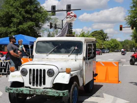 Jeepers Creepers Cruise Inn