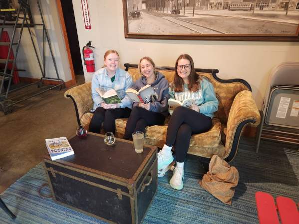 Brews & Books Silent Book Club