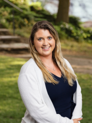 Brittany Doucett-Stephens headshot in Falls Park on the Reedy.