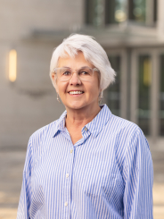 Jacqui Foster Headshot