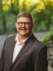 Updated Headshot of Adam Jennings