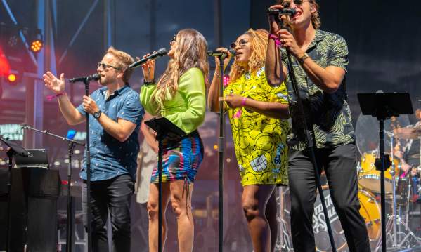 Featuring exclusive tastings, cooking demonstrations, wine seminars, and multi-course dinners with celebrity chefs, this upscale event shines a spotlight on Greenvilleâ€™s robust culinary community.