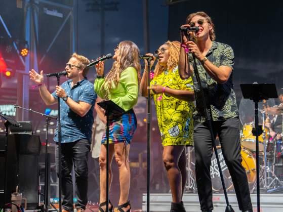 Featuring exclusive tastings, cooking demonstrations, wine seminars, and multi-course dinners with celebrity chefs, this upscale event shines a spotlight on Greenvilleâ€™s robust culinary community.