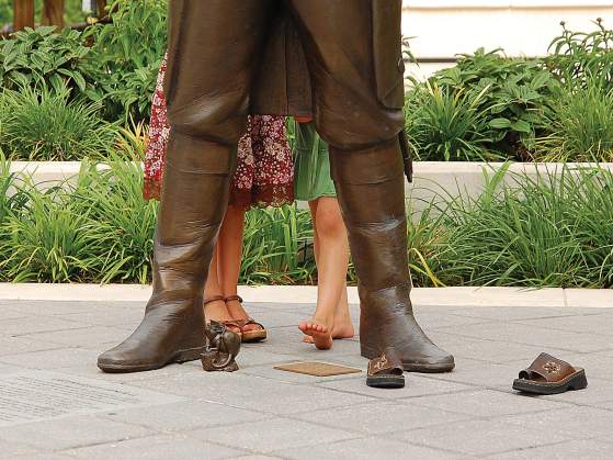 American Revolutionary war Gen. Nathanael Greene (Greenville’s namesake crucial in the victory over the British) can soon be found in front of the Upcountry History Museum at the Heritage Green cultural complex west of Main Street.