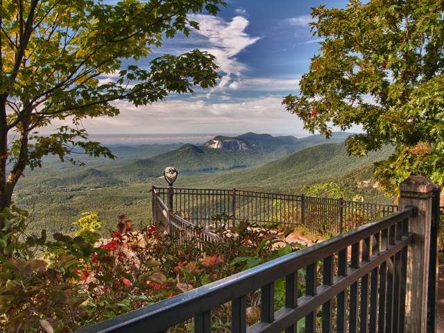 Caesars Head State Park overlook in the early fall with leaves starting to change.