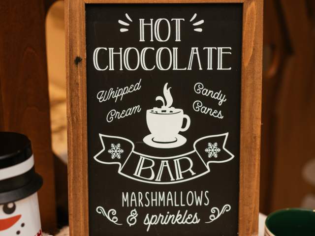 View festive holiday gingerbread creations from celebrated local chefs and restaurants in a wooded, winter wonderland-themed lobby. Then, cast your ballot for your favorite to win the People’s Choice award!