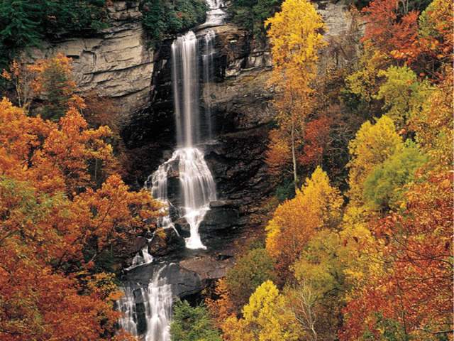 Greenville and Upcountry area waterfalls delight nature lovers and photographers alike. Over 30 accessible waterfalls grace Greenville, Oconee and Pickens Counties in northwestern South Carolina.