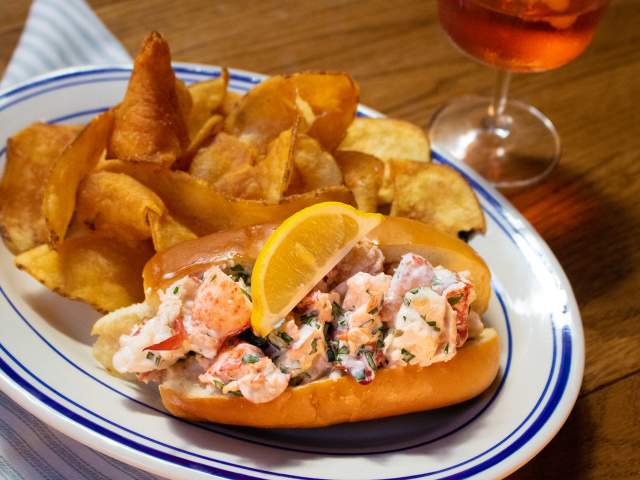 Jones Oyster Company lobster roll with chips